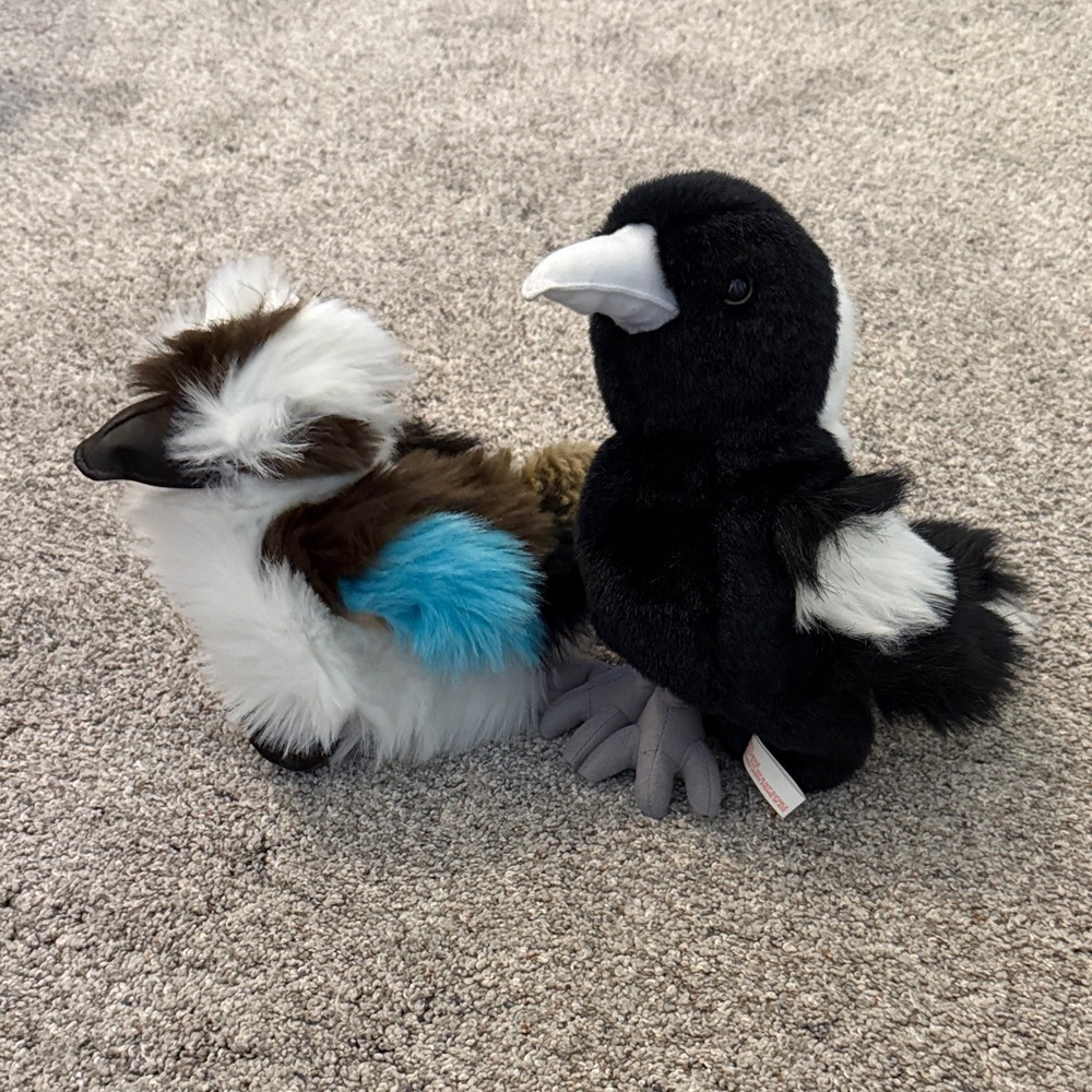Harwil Melbourne Plush Magpie and Kookaburra Hand Puppets Bundle